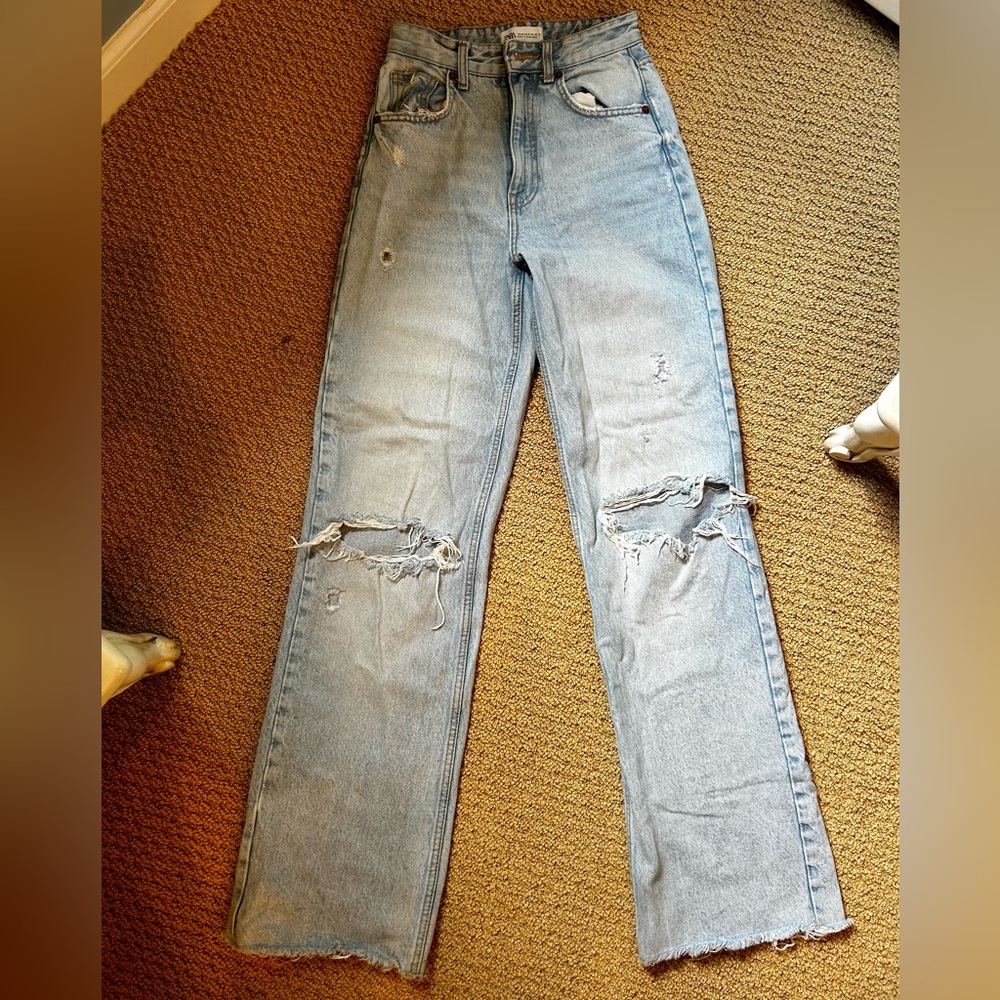 Zara Wide-Leg Light Wash Jeans